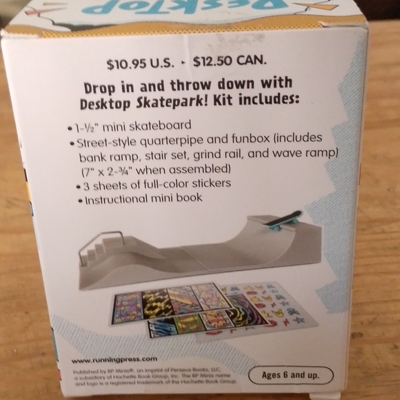 NWT Desktop Skatepark - Picture 2 of 3